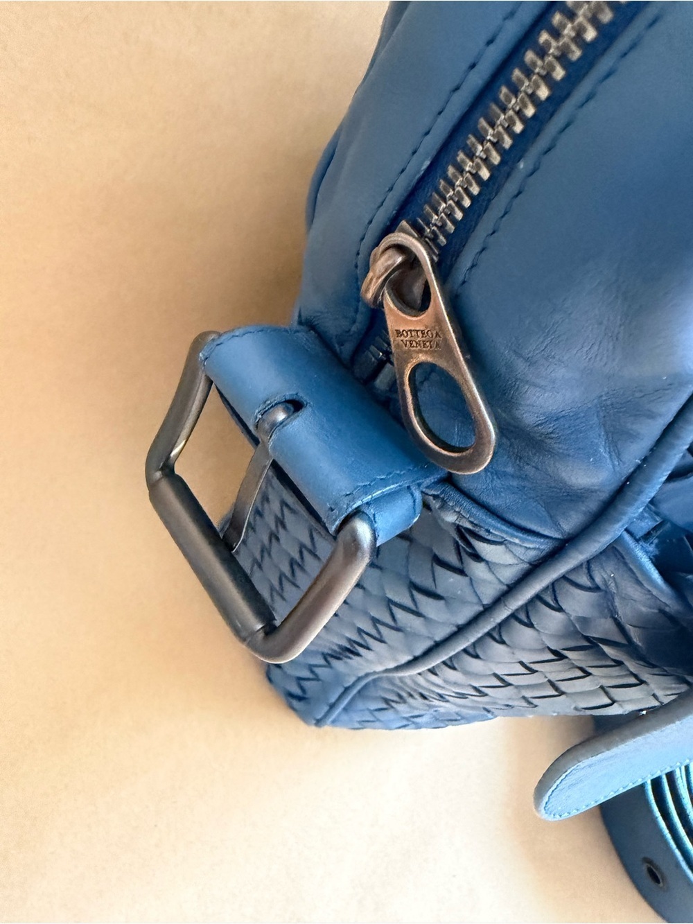 Bottega Veneta Blue Woven Leather Messenger Bag - Picture 8 of 12